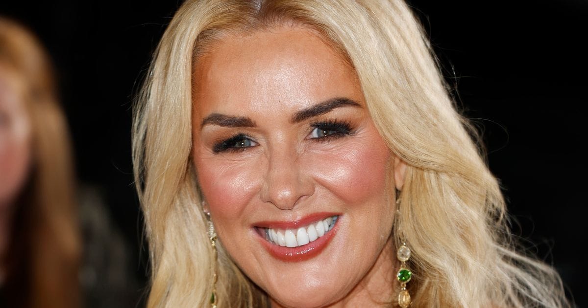 **Claire Sweeney to Play Miss Hannigan in Hull Production of Annie**