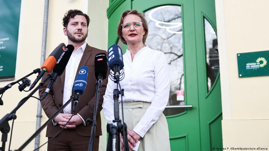 **Headline:** German Green Party Faces Internal Conflict Over Mercosur Trade Deal Vote