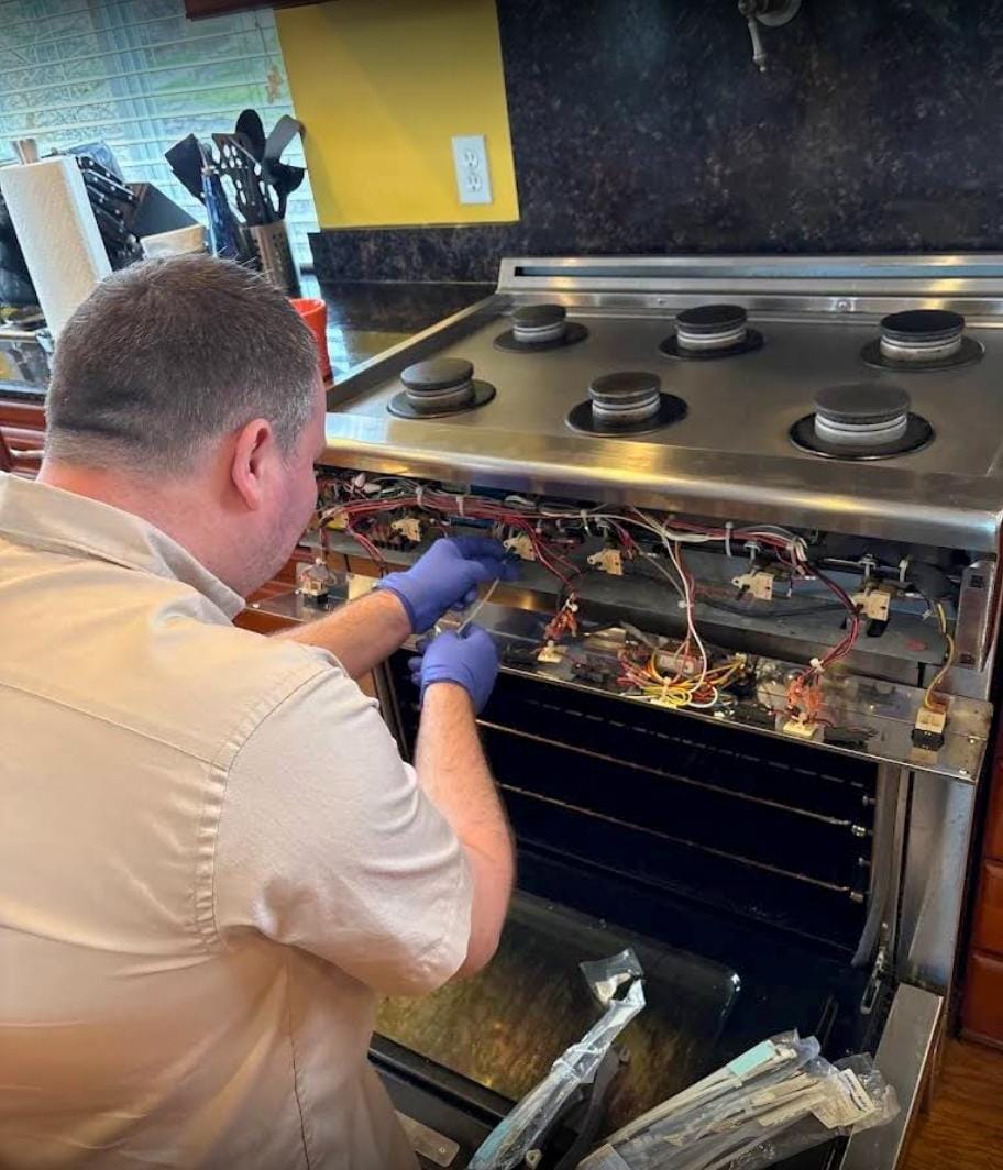 **Headline:** Appliance Fixers Launches Luxury Repair Service for High-End Appliances in Bellevue and Seattle Area