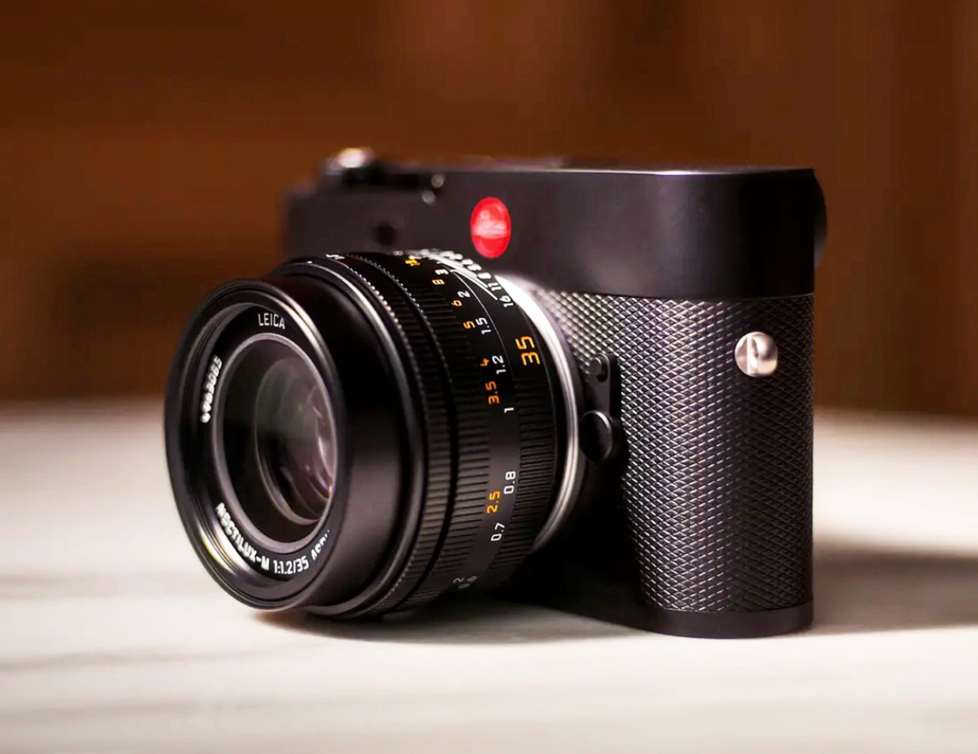 **Leica Introduces Noctilux-M 35 mm f/1.2 Lens Made in Germany**