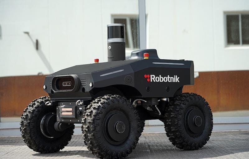 How eSIM Technology is Enabling Global Connectivity for Robots