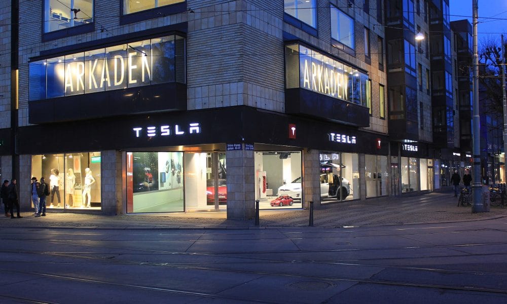 Tesla Sweden Keeps Port Storage Agreement with Trelleborg Despite Union Protest