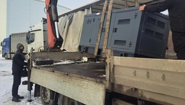 Czech Volunteer Groups to Deliver Generators to Help Ukrainians Stay Warm