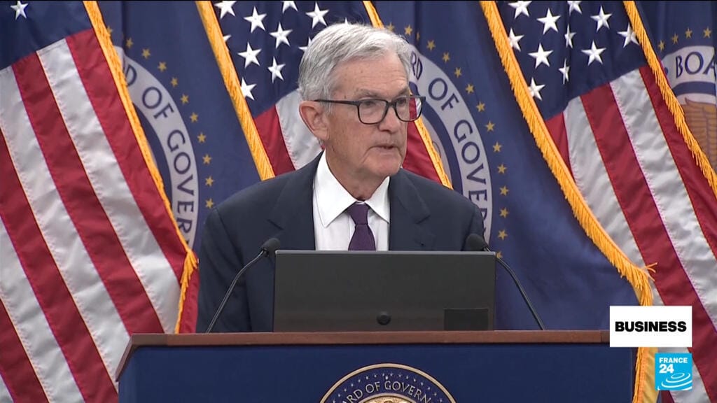 **Headline:** Federal Reserve Keeps Interest Rates Unchanged Despite Presidential Pressure