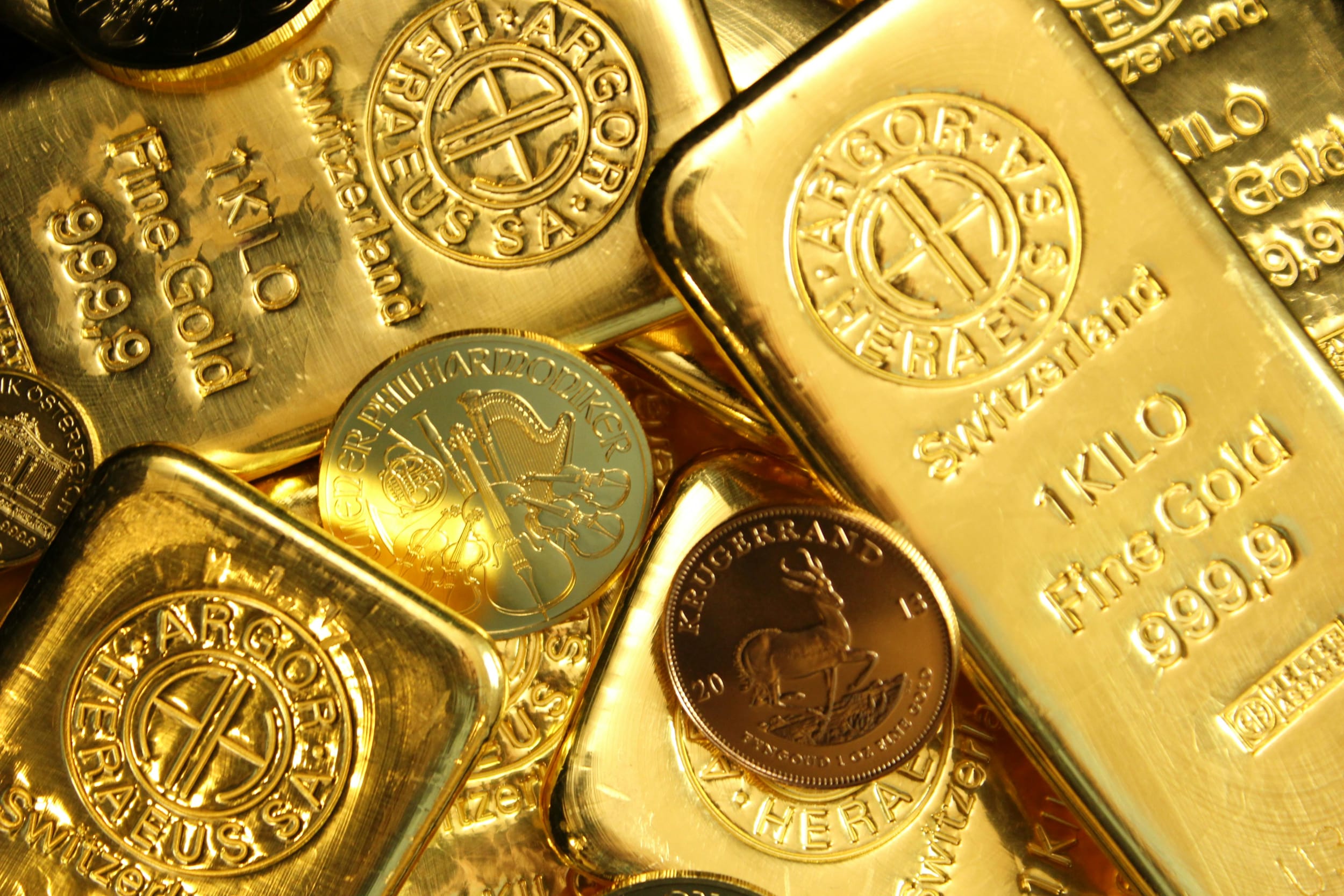 **Headline:** Gold Prices Reach Record Levels as US Dollar Weakens