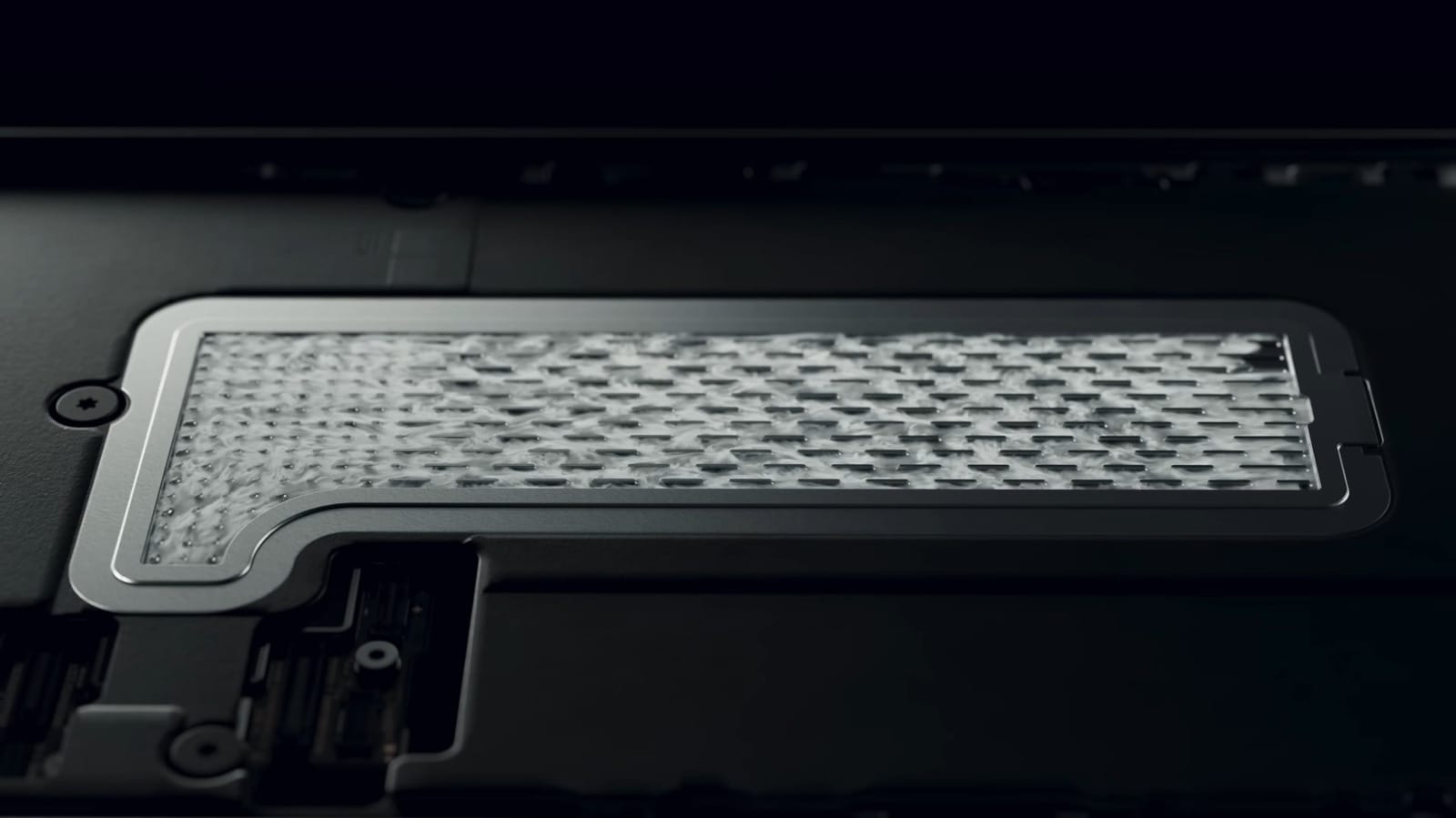 Improved Cooling System in iPhone 17 Pro and Pro Max Enhances Performance, Especially for Gaming