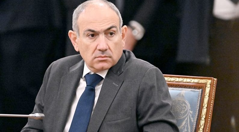 **Armenian Prime Minister Seeks Removal of Patriarch Kakerin Amid Church Dispute**