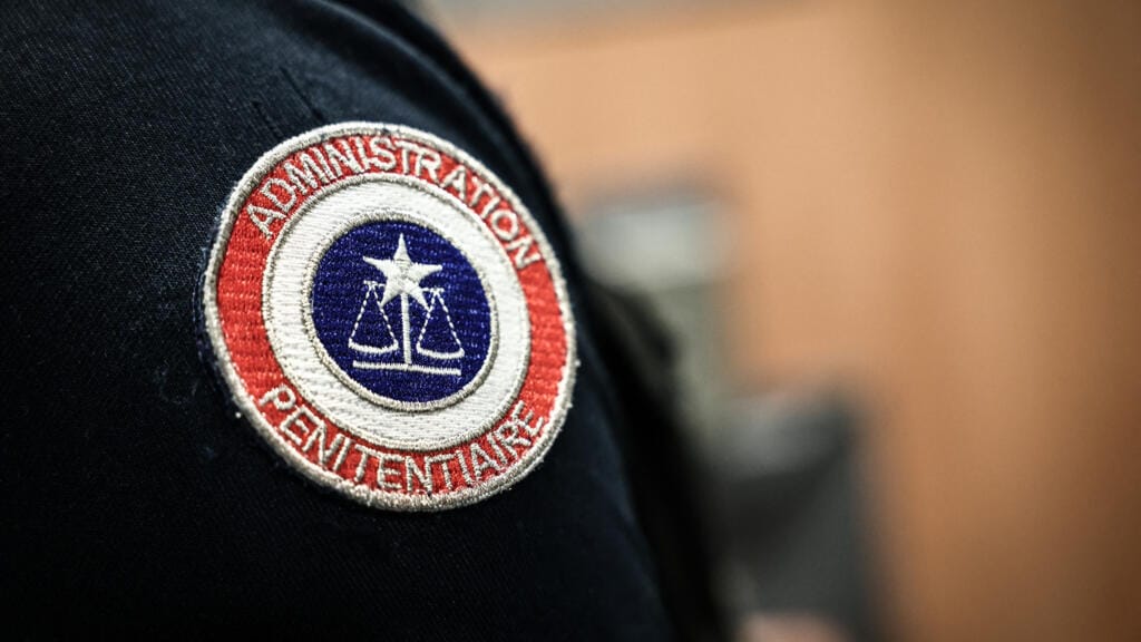 **Headline:** France Investigates Four Individuals, Including Two Chinese Nationals, for Alleged Satellite Communication Interception