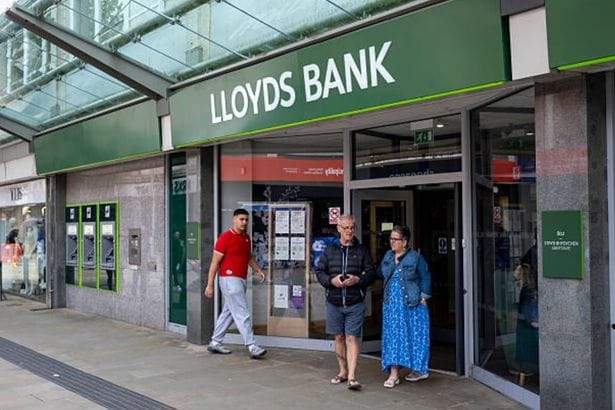 **Headline:** Lloyds Bank Reports Slight Decline in UK Business Confidence in January