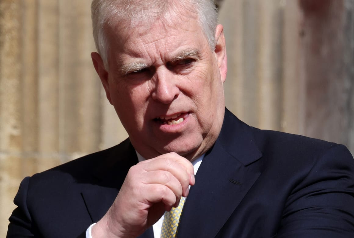 **Headline:** Starmer urges Andrew Mountbatten-Windsor to cooperate with US Epstein investigation