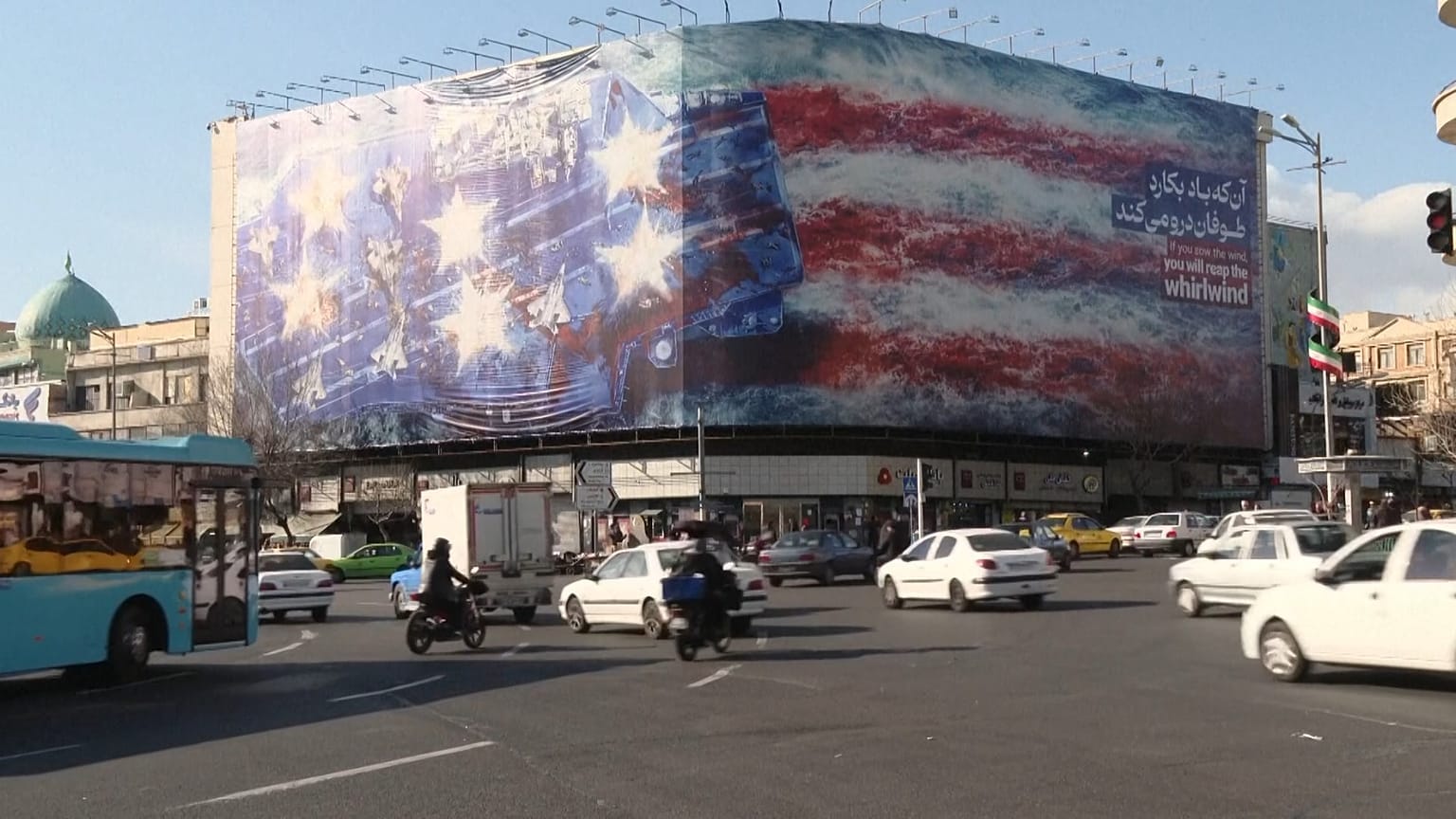 **Qatar Steps Up Diplomacy to Ease Iran-West Tensions**