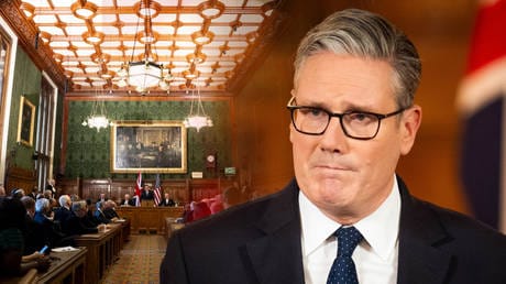 **Labour Leader Keir Starmer Faces Internal Challenges Amid Mandelson-Epstein Controversy**