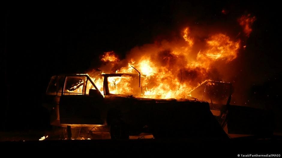 **Headline:** Understanding the reuse of old videos in political messaging