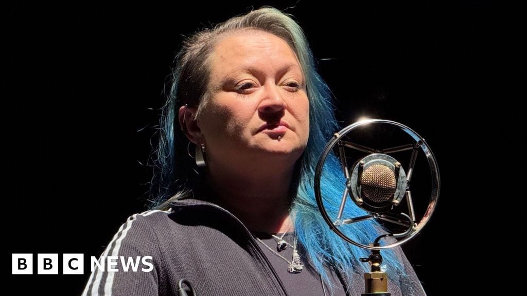 **Headline:** Man receives suspended sentence for sending unsolicited explicit images