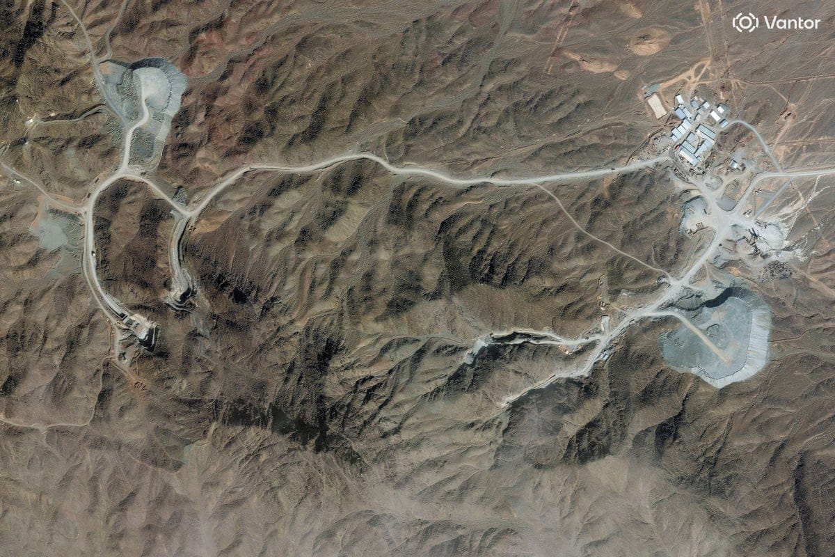 Satellite images revealing rapid reconstruction of Iranian military sites amid US-Iran tensions