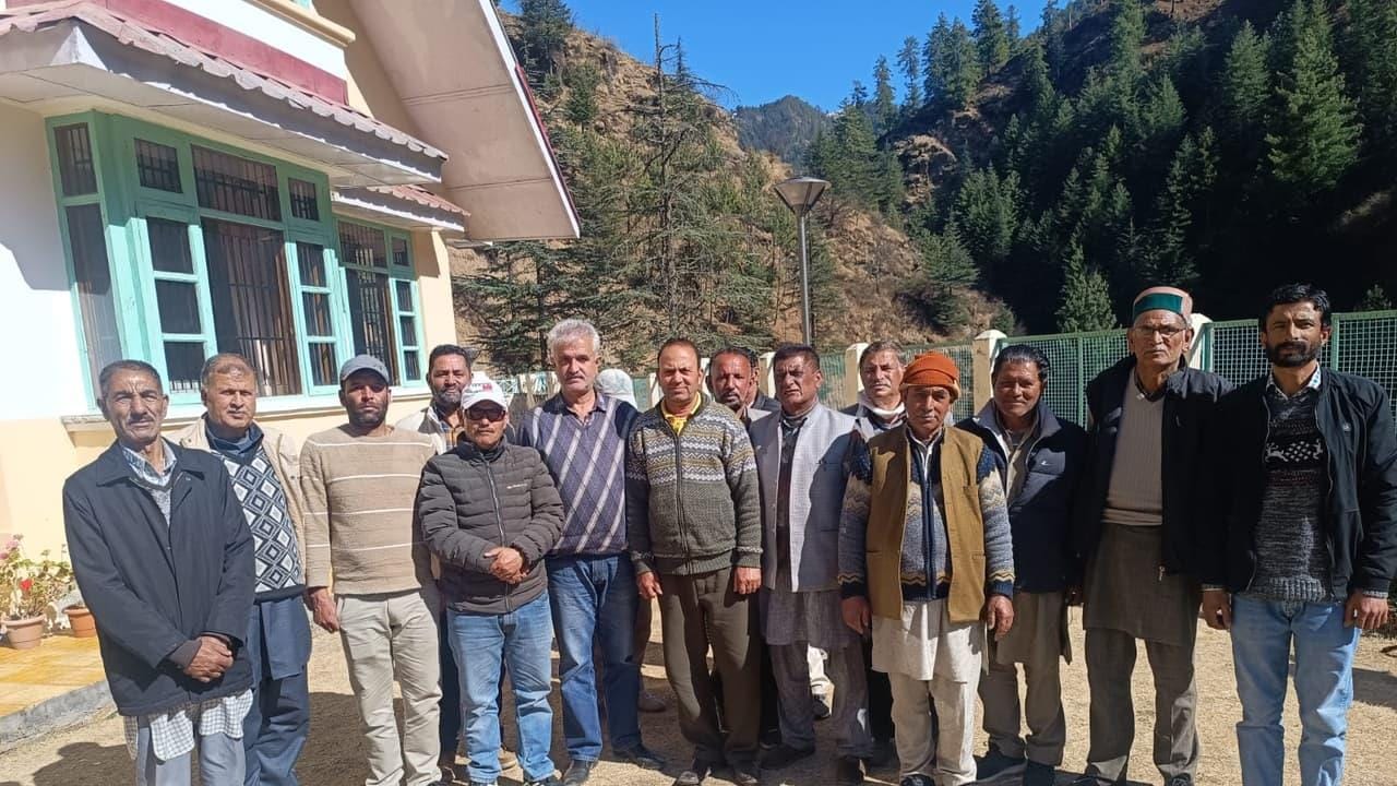 **Headline:** Apple Farmers in Himachal Pradesh Voice Concerns Over Impact of Free Trade Agreements