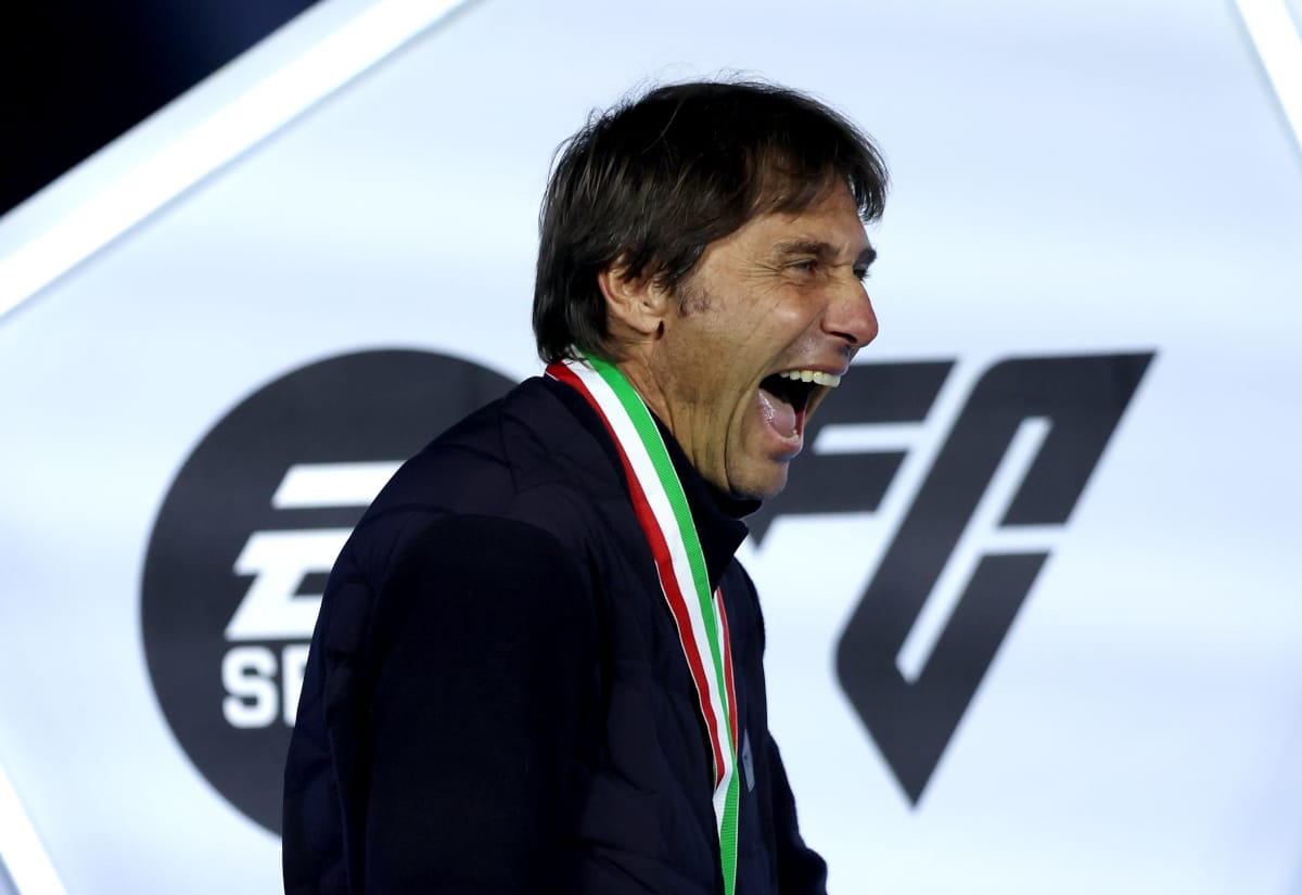**Headline:** Antonio Conte and Paolo Maresca Receive Top Coaching Honors in Italy