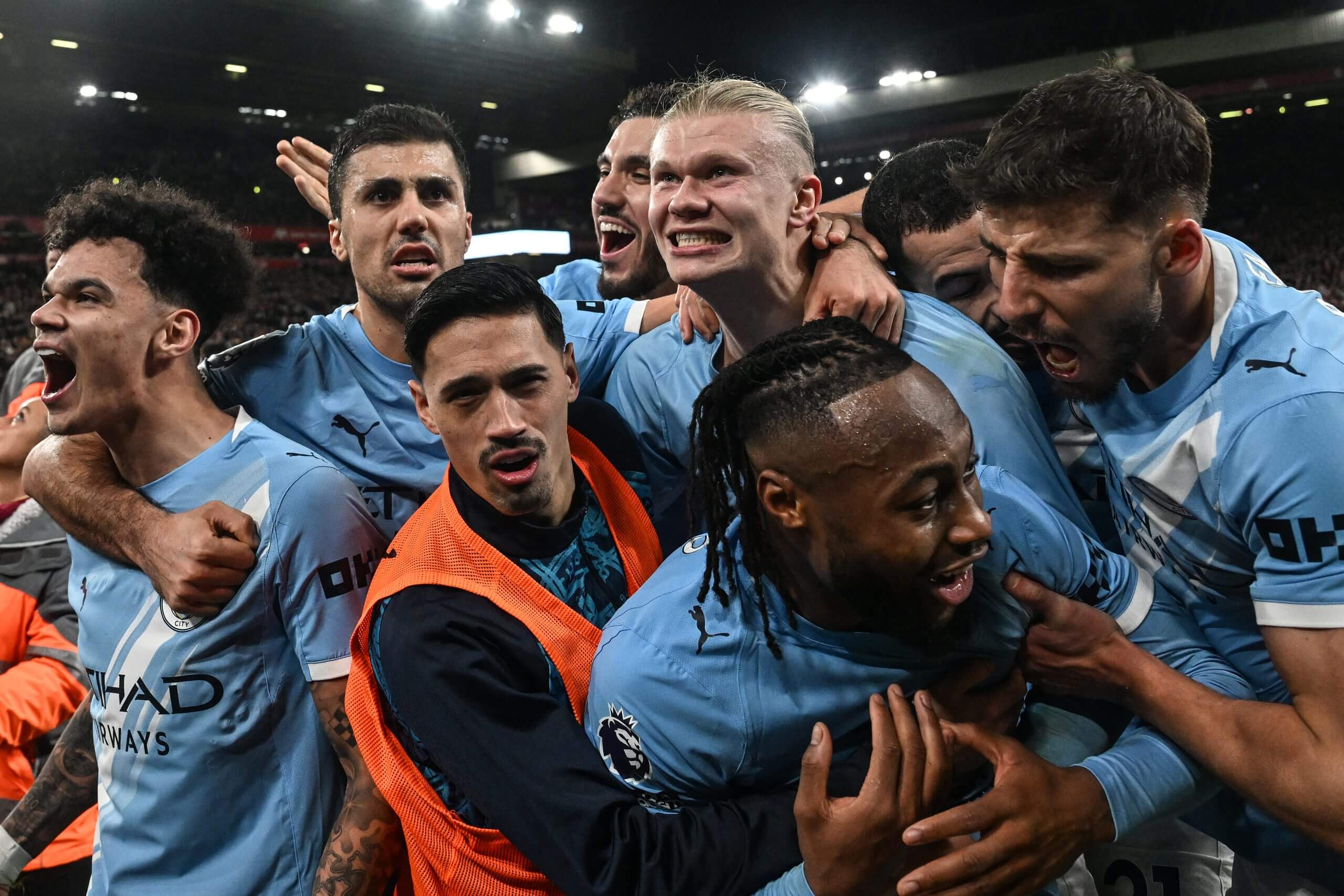 **Headline:** Manchester City Demonstrates Strong Comeback Showing Team Potential