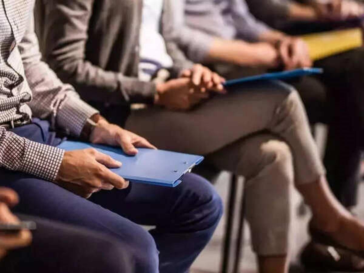 **Headline:** Employment Challenges in Kashmir Are Not Due to Graduate Incompetence