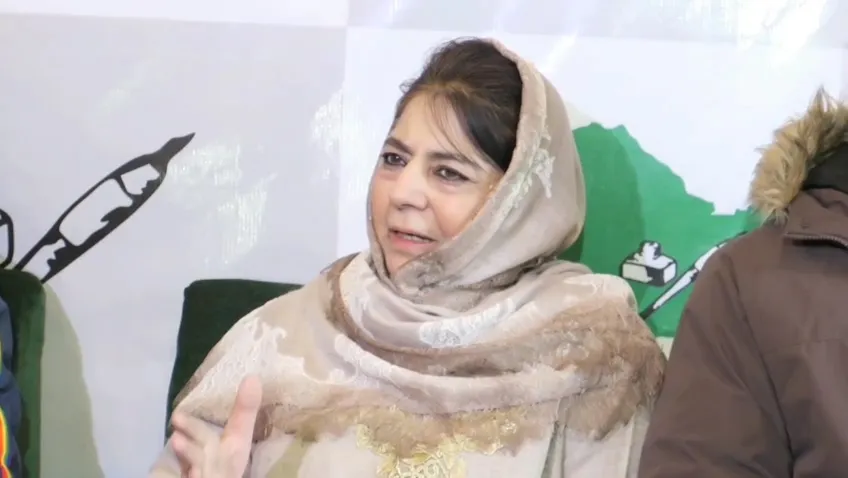 **Headline:** Mehbooba Mufti Calls for Divisional Status and Train Service for Chenab Valley During Doda Meeting