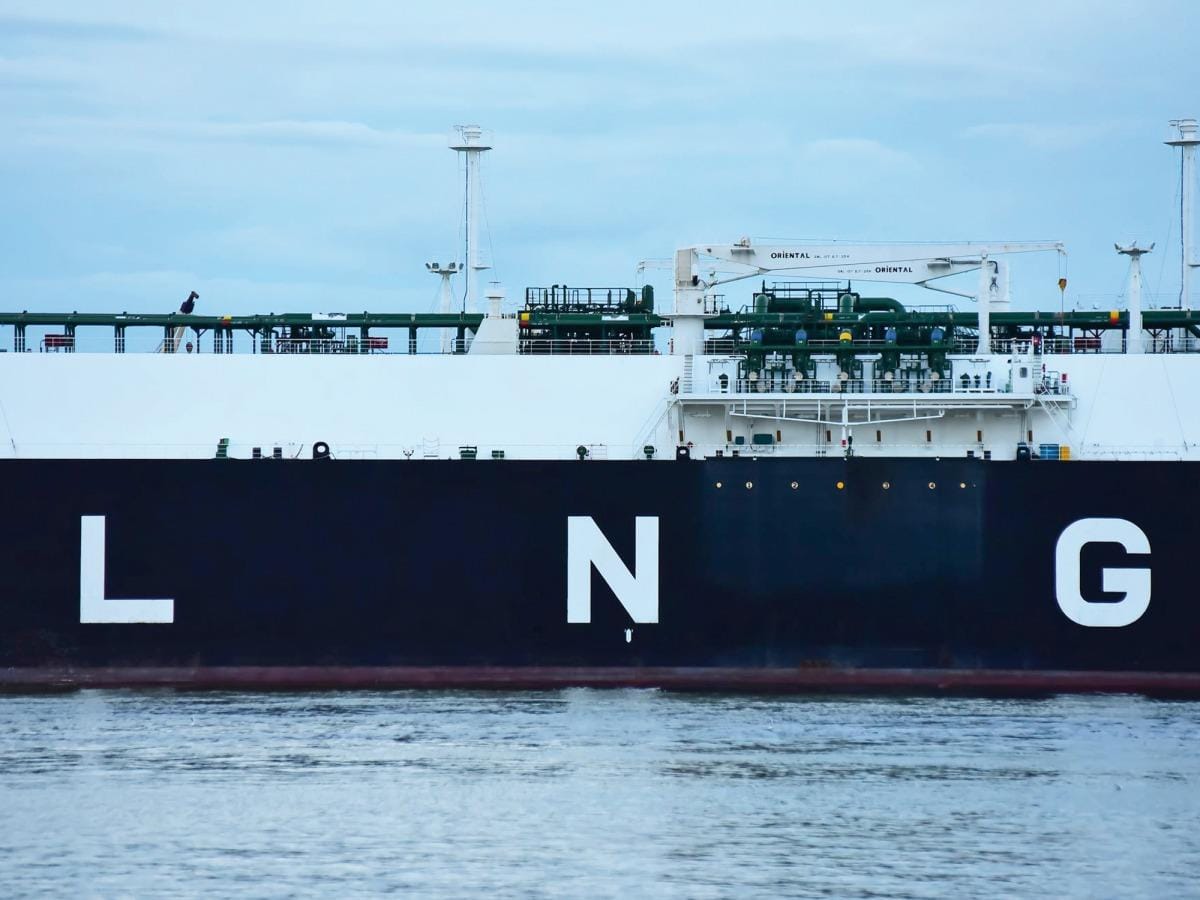 **Headline:** Asia Spot LNG Prices Increase for Third Consecutive Week Amid Cold Weather