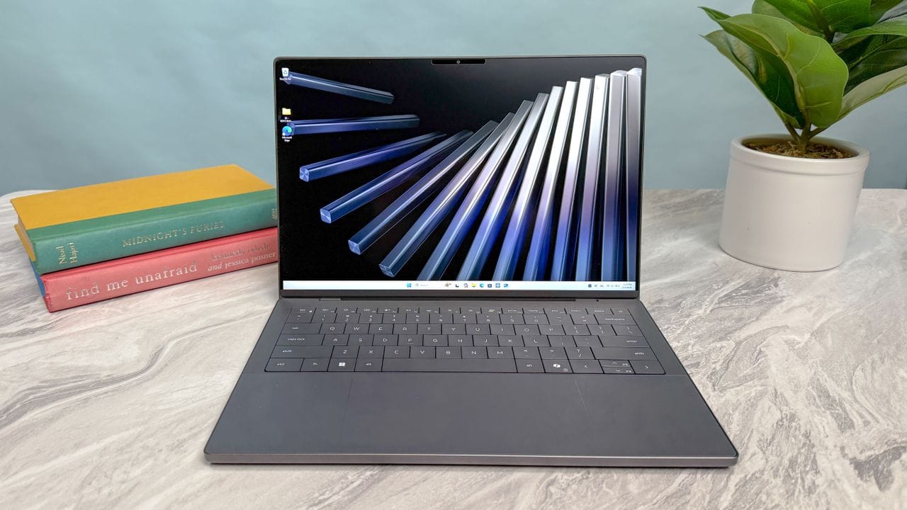 **Headline:** Dell XPS 14 Sets New Record for Battery Life in Laptop Testing