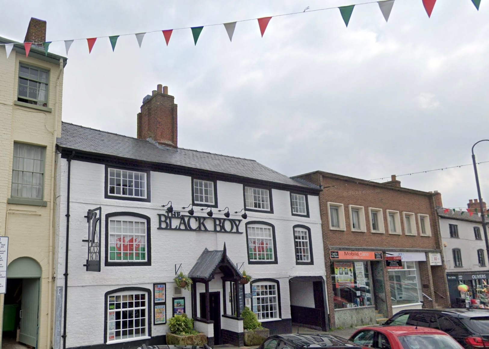 **Headline:** Powys planners reject Wi-Fi upgrade plans at Grade II listed Newtown pub