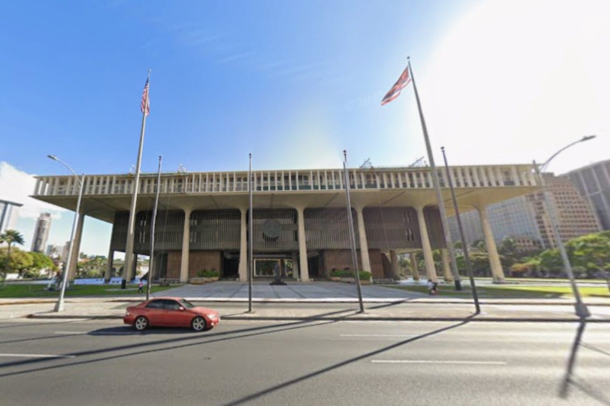 **Headline:** Hawaii Challenges Federal Effort to Halt State Climate Lawsuit Against Oil Companies