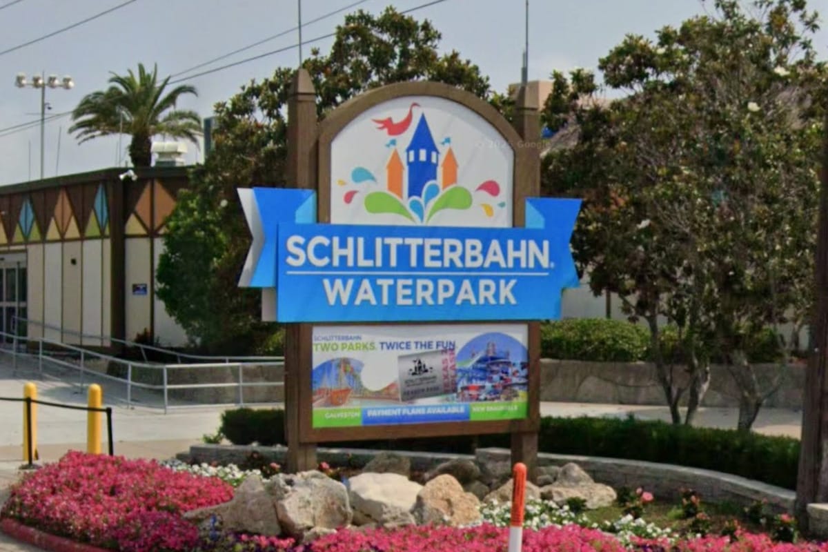 **Schlitterbahn Galveston to Hire 1,000 Seasonal Workers for 2026 Season**